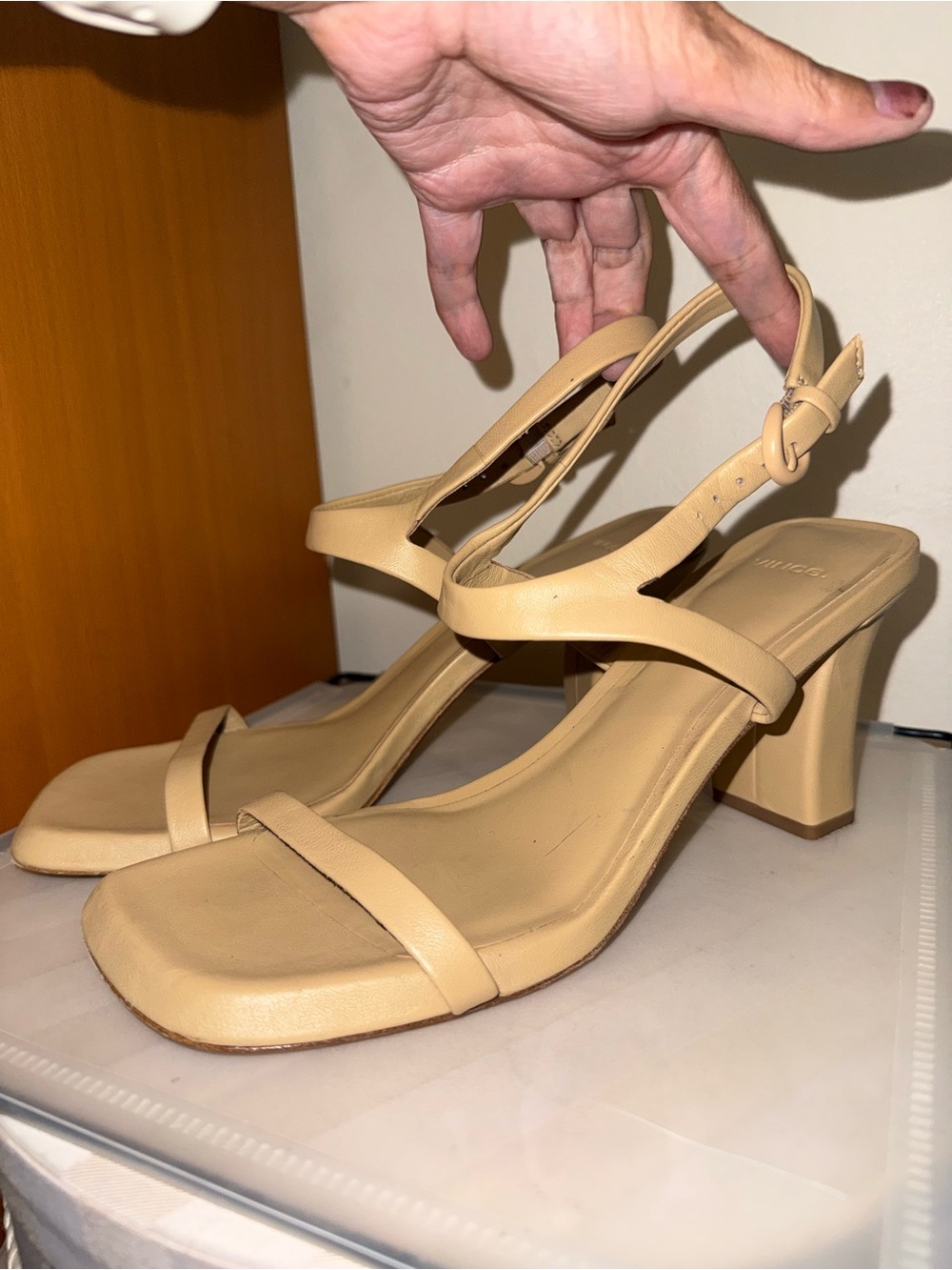 Vince Luella Leather Beige Square-Toe Strappy Block Heel Sandals